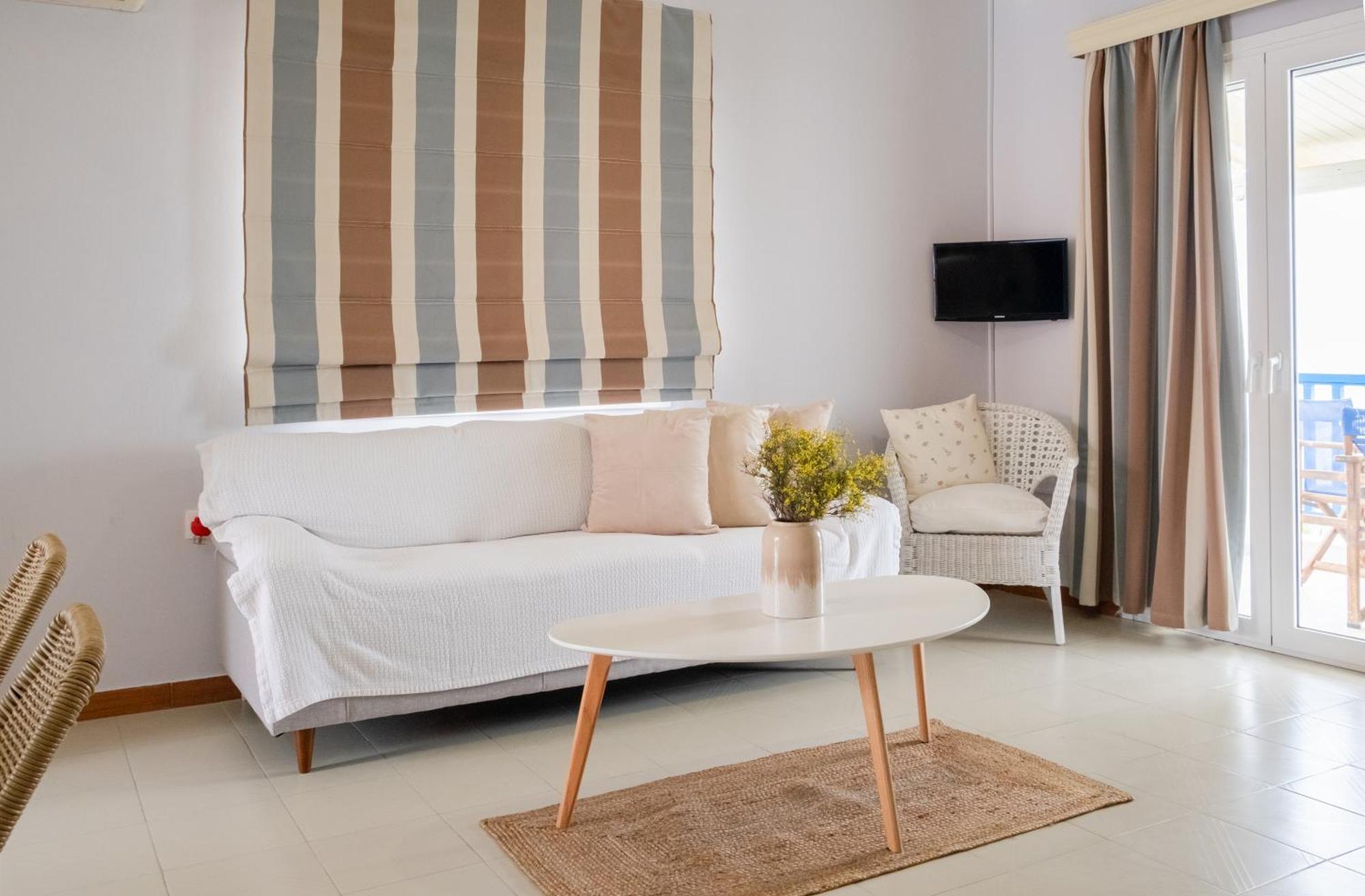 Blue House Apartments วาซิลิคอส ภายนอก รูปภาพ