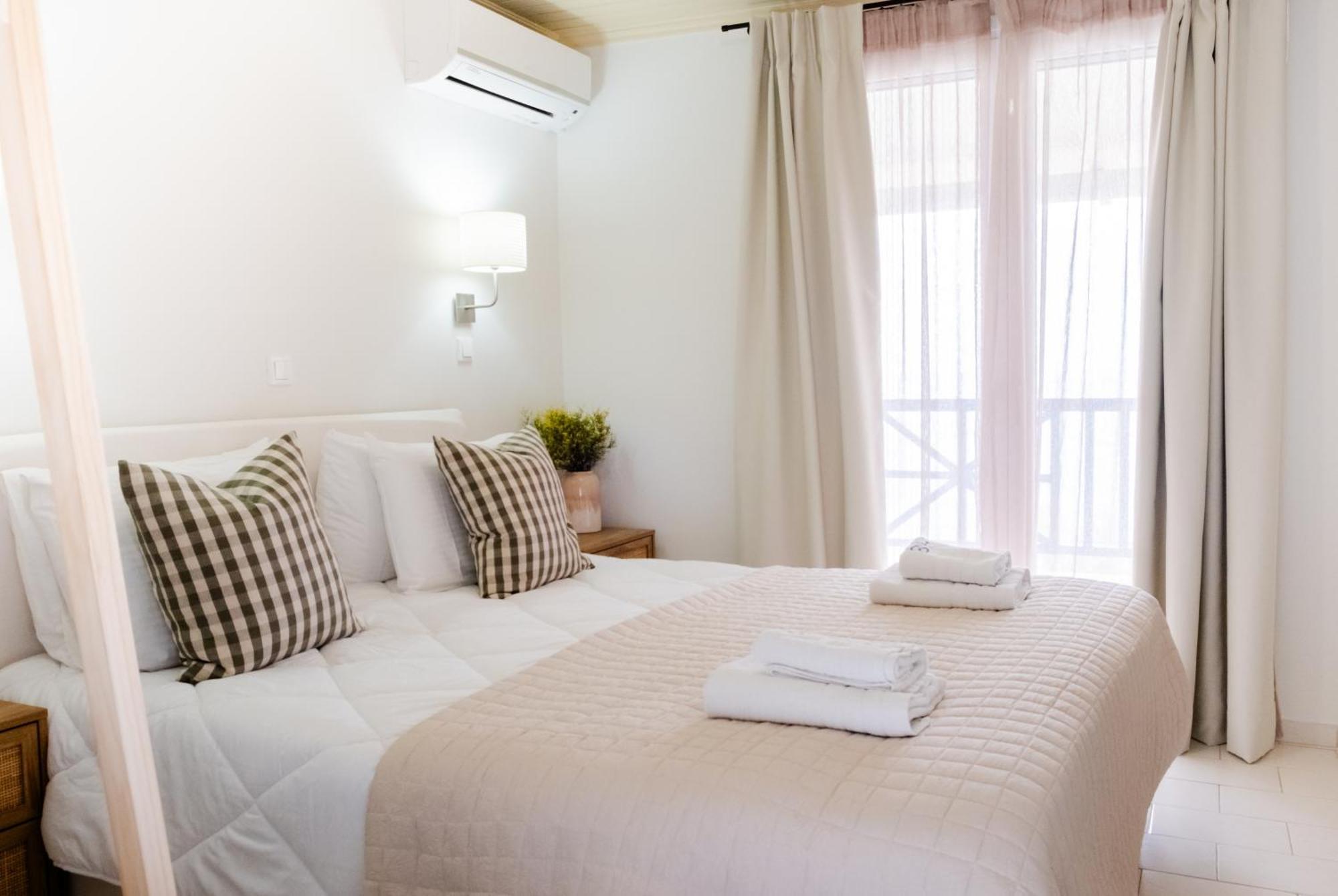 Blue House Apartments วาซิลิคอส ภายนอก รูปภาพ