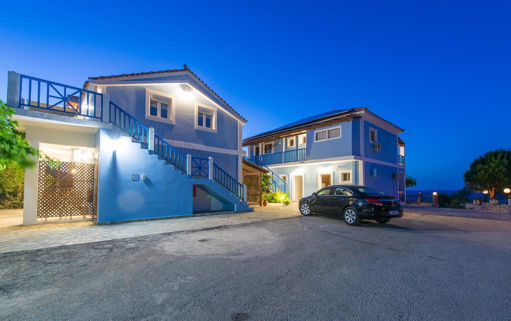 Blue House Apartments วาซิลิคอส ภายนอก รูปภาพ